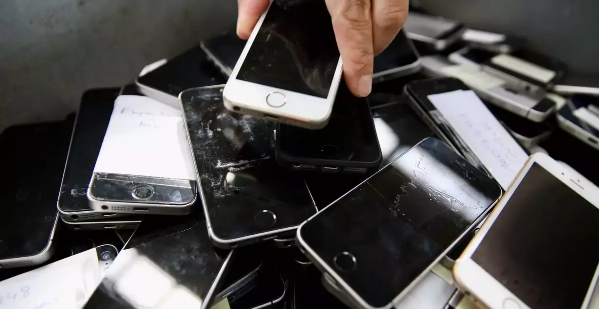 University Researchers Propose Low-Carbon Data Center Utilizing 2,000 Recycled Pixel Smartphones with Google's Backing