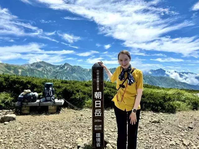 初夏の北アルプス、蓮華温泉を起点とする朝日岳・雪倉岳の魅力