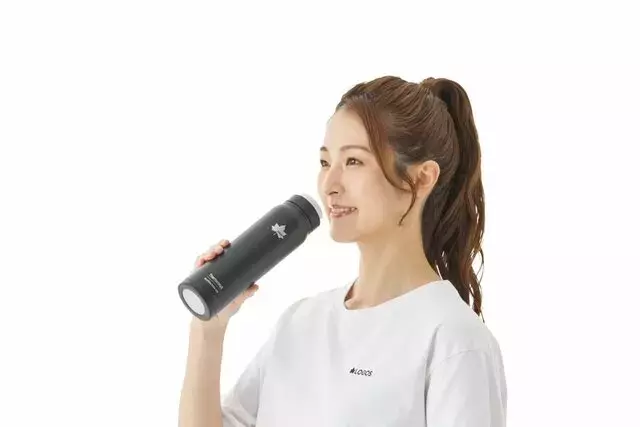 ロゴスの魔法瓶：アウトドアで炭酸飲料を楽しむ新常識