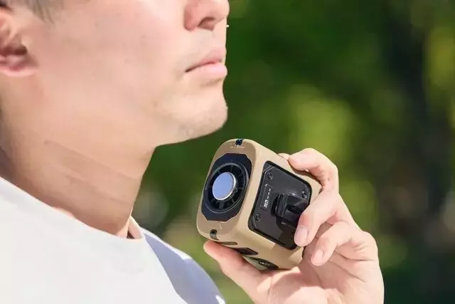 夏のアウトドアを快適にする多機能ポータブルファン「FIELD WAIST FAN」