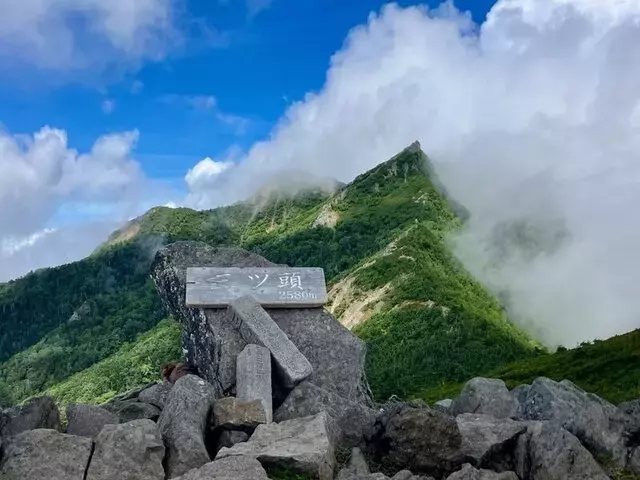 八ヶ岳南端の権現岳を巡る日帰り登山：魅力と挑戦のルートガイド