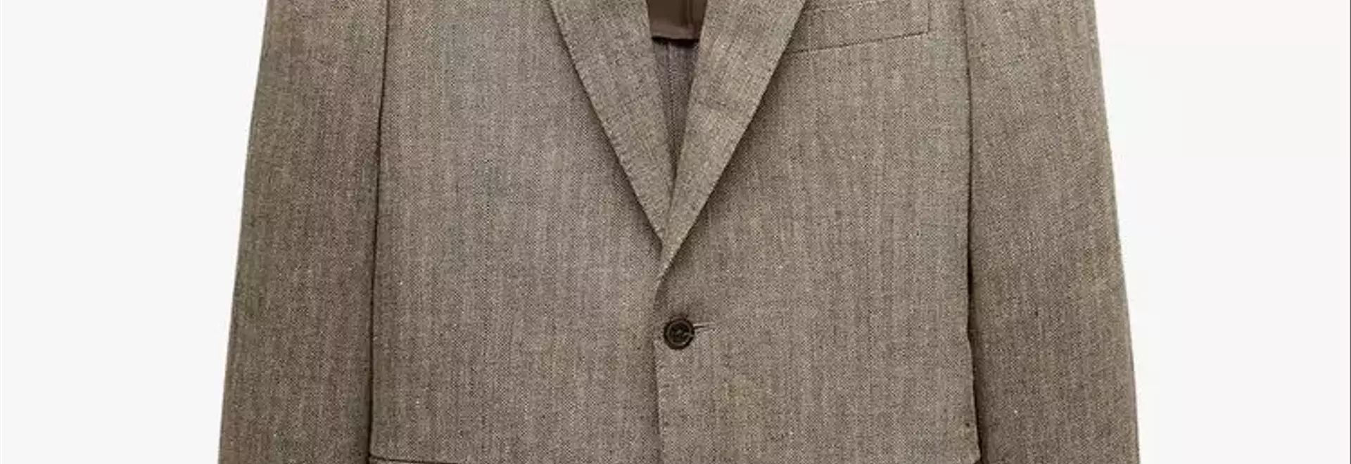 A Guide to the Best Summer Wedding Suits for Men