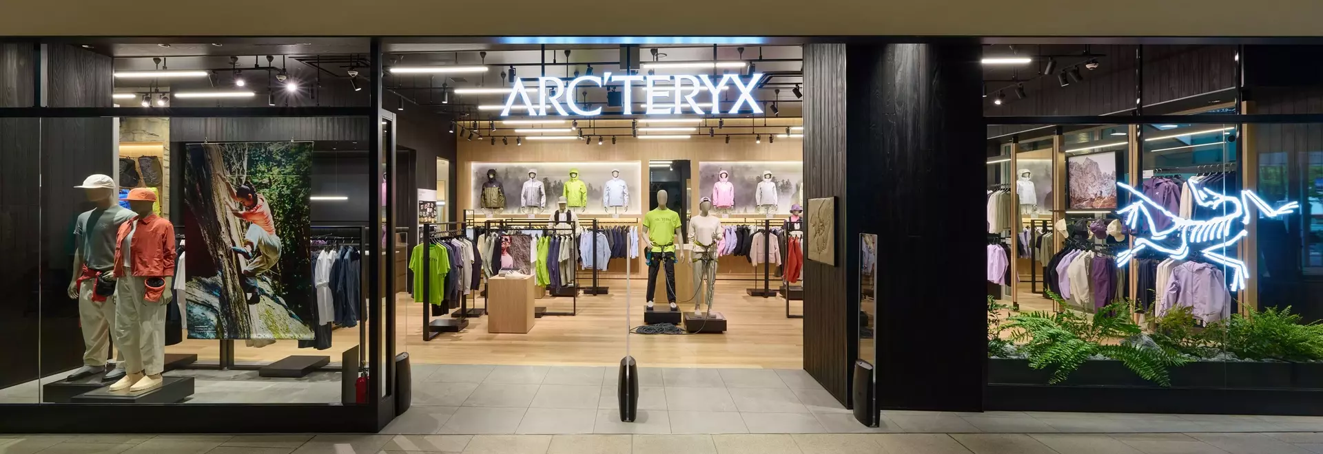 アークテリクス、みなとみらい店が刷新、クライミングジムとの連携イベントも開催