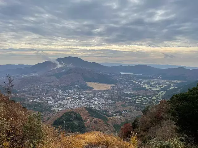 金時山登山と箱根「ちゃいなハウス」の絶品餃子体験記