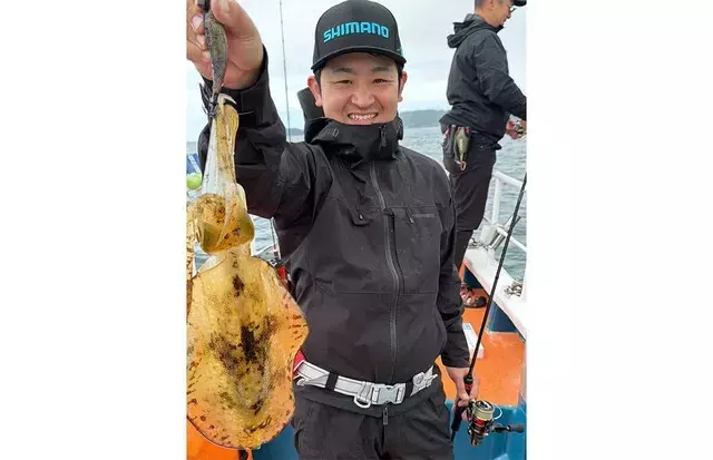 鹿児島県串木野沖でのティップラン：仲間と楽しむイカ釣りの醍醐味
