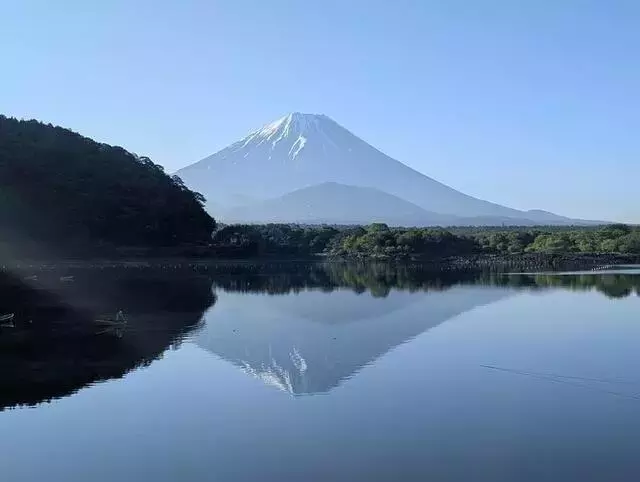 精進湖サイドキャンプ場：アニメ聖地で富士山絶景を満喫する秘訣