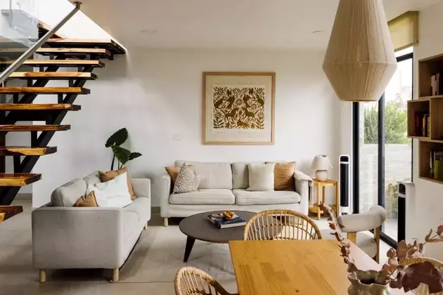 Hooker Furnishings Stock Soars on Exceeded Expectations