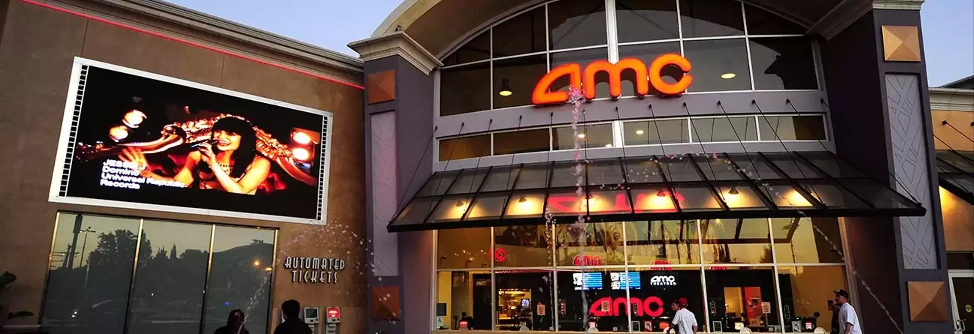 AMC Theatres Bolsters Financial Standing with $150 Million Equity Raise Amidst Box Office Surge