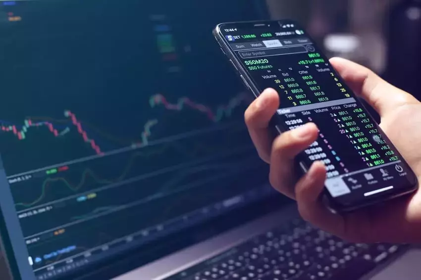 Exploring Significant Trading Activities in Financial Options