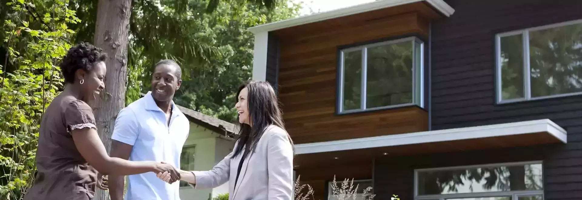 Understanding Real Estate Professionals: Agents, Brokers, and Realtors