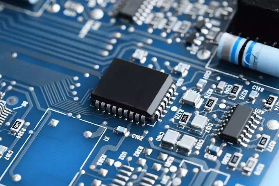 Analysis of SanDisk Corporation's Investment Potential Amidst AI-Driven NAND Shortage