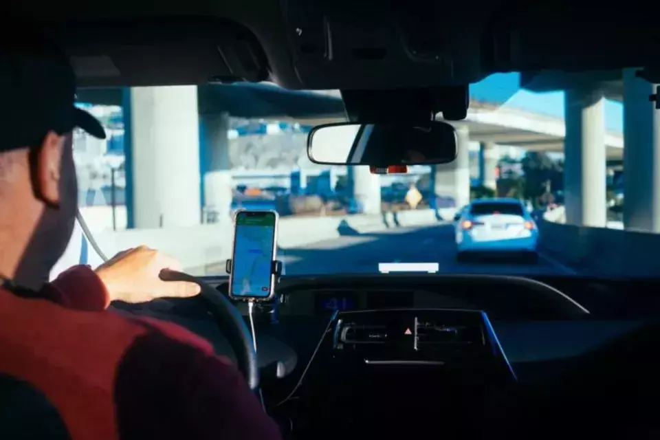 Grab Holdings Limited: A Bullish Outlook on Southeast Asia's Quick Commerce Future
