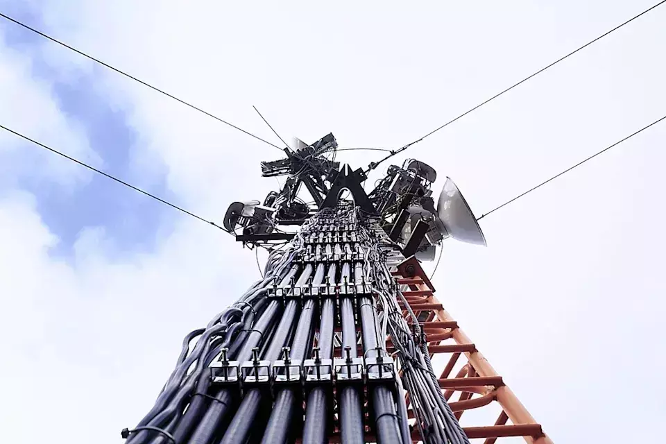 Ciena Corporation Secures Significant Debt Offering for Strategic Growth and Shareholder Value