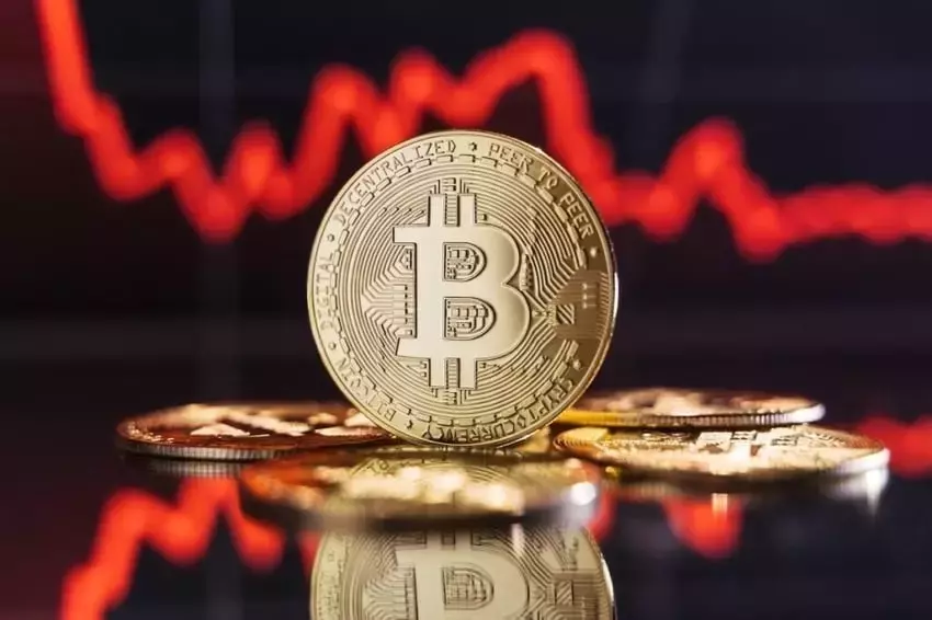 Bitcoin Faces Significant Headwinds Amidst Investor Exodus and Bearish Technical Indicators