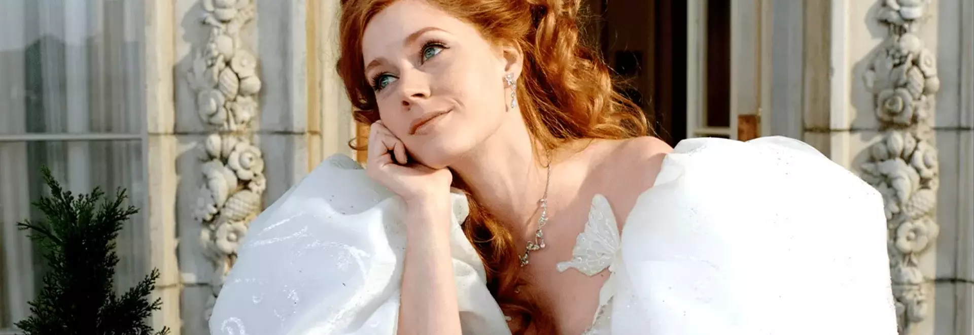 Amy Adams's Commitment to Young Fans Leads to Rejection of "Graphic" SNL Sketch