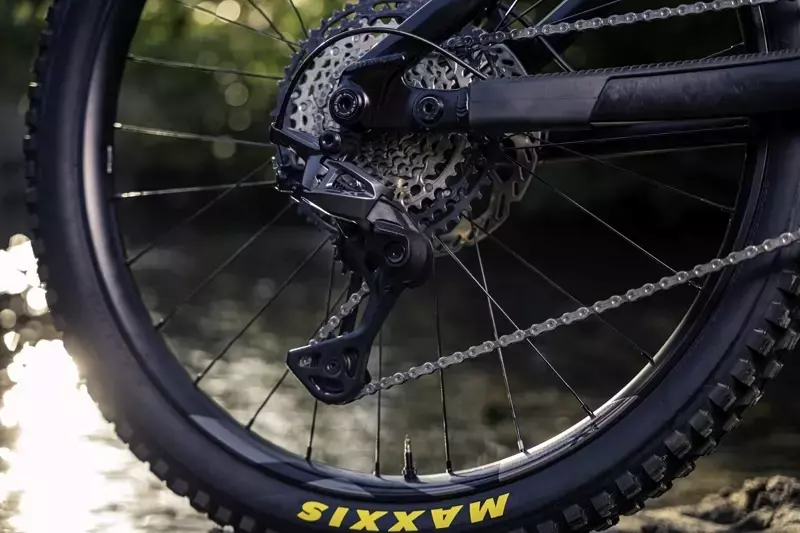 シマノの新型MTBコンポーネント：デオーレXT M8200およびデオーレM7200/M6200シリーズのメカニカル仕様が登場