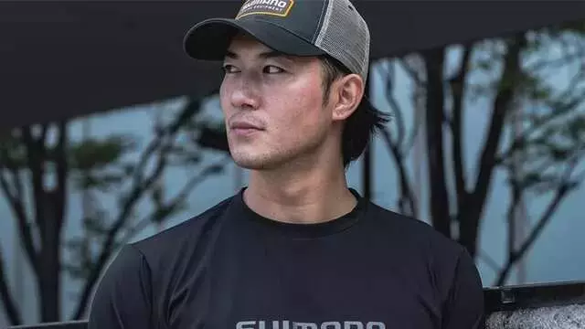 シマノ ドライロゴTシャツ長袖：釣り愛好家のための機能性ウェア