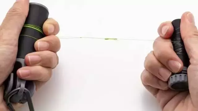 シマノの新ツール「トルクノッター」：結びの課題を解決し、釣りを次のレベルへ