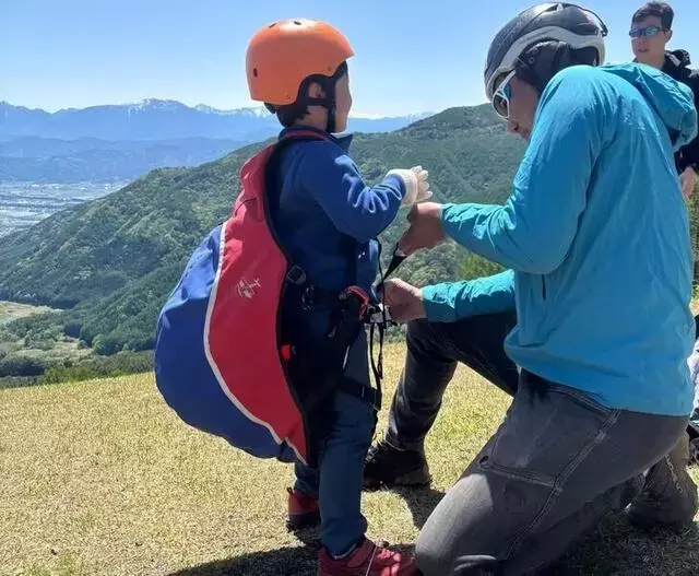 信州の空を舞う！お得な体験割引でパラグライダーの夢を叶える