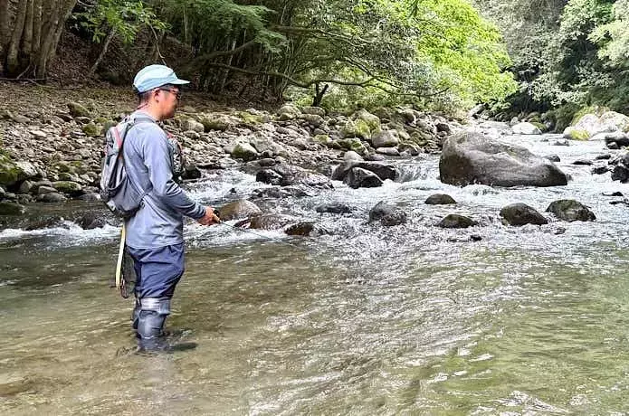 酷暑の釣りを快適に！「着る日傘」で日差しと蒸れ対策