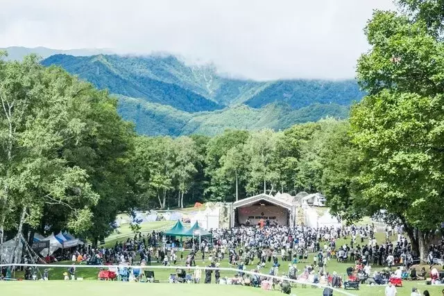 「New Acoustic Camp 2026」開催！自然の中で音楽とキャンプの祭典