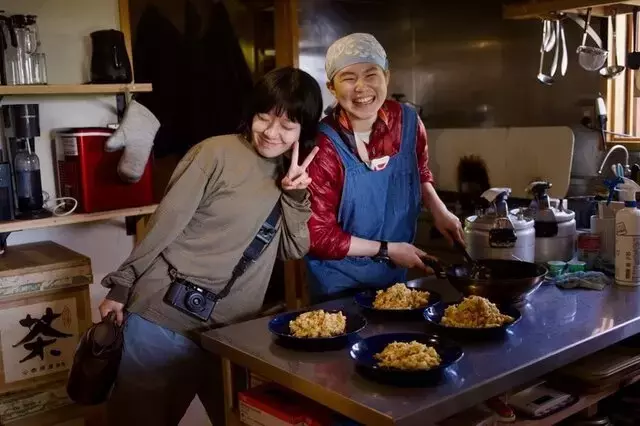 光小屋の新たな季節：若きエネルギーが山を照らす