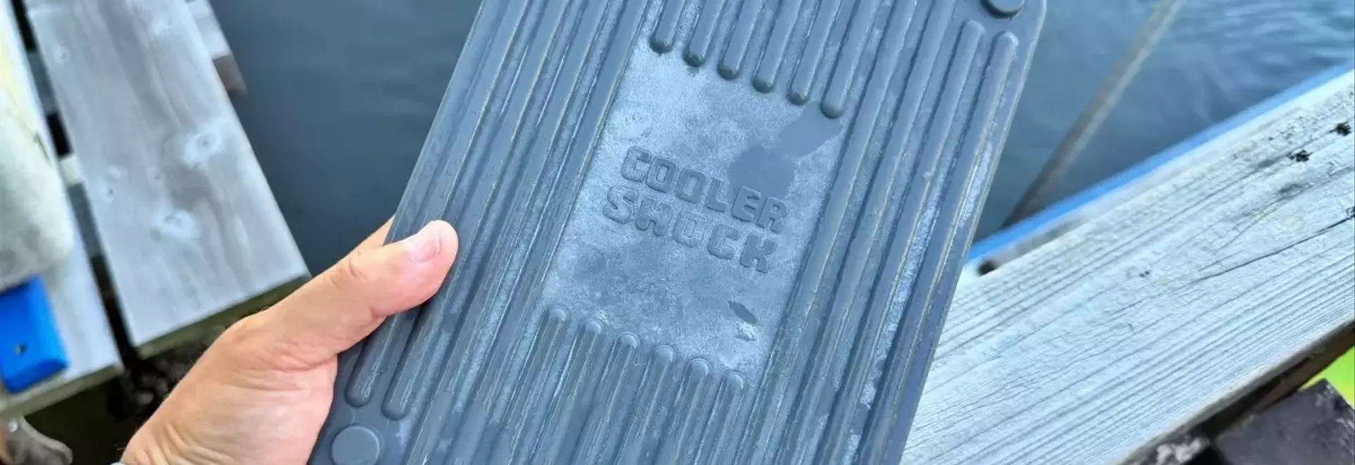 板氷か保冷剤か？12時間保冷対決で明らかになる高性能保冷剤の実力