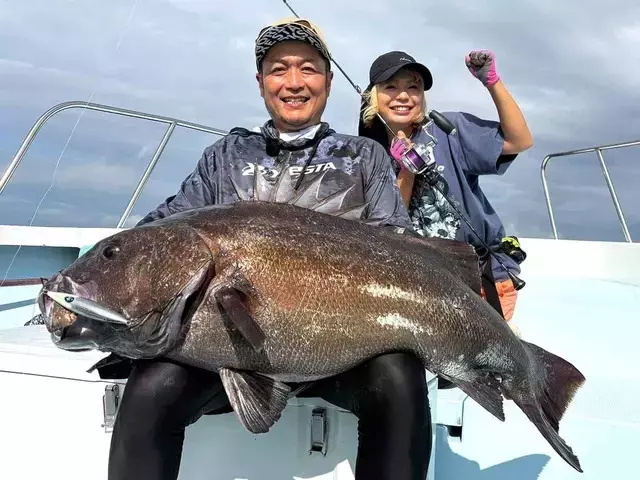 伊豆沖の巨大魚に挑む！ジギングメイカーズが贈る大物釣りの魅力