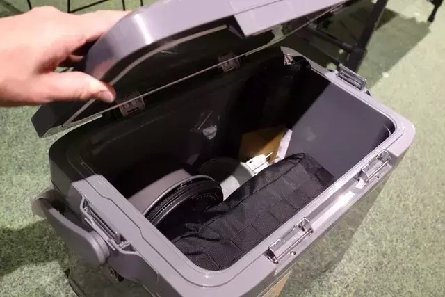キャンプに革命！クーラーボックスの多機能活用術
