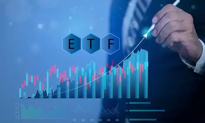 Strategic Tech ETF Investments: A Path to Early Retirement
