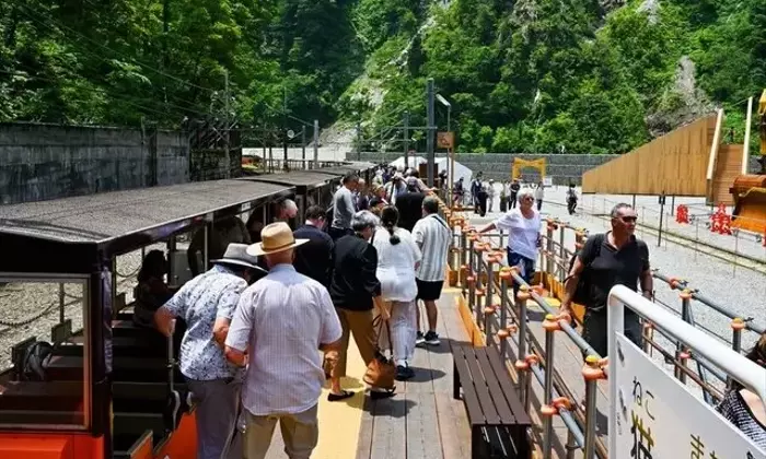 黒部峡谷鉄道「猫又駅」特別体験！今だけの秘境探訪