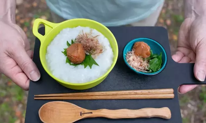 非常食としても優秀！缶詰の「おかゆ」と「梅干し」で手軽で美味しい朝食を