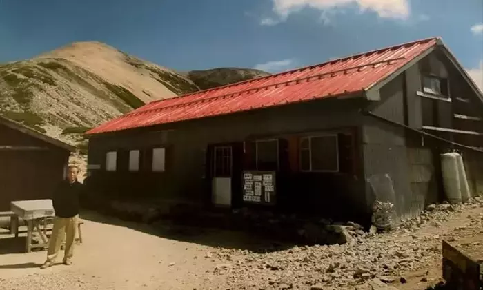 薬師岳山荘：山と人をつなぐ家族の物語