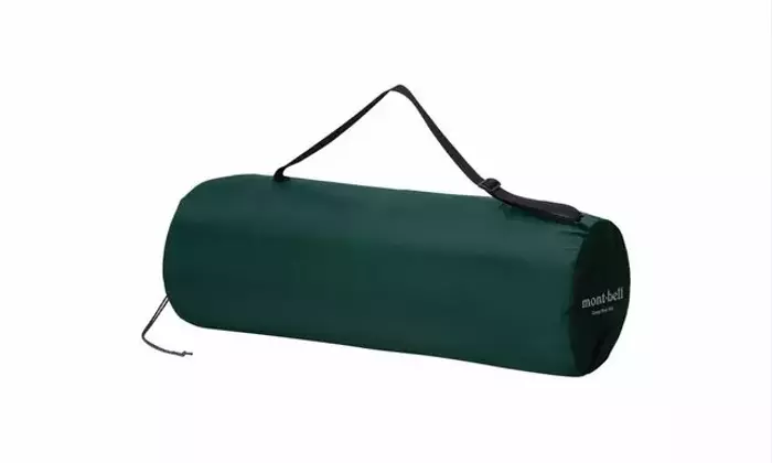 モンベルのキャンプパッド100シリーズ：アウトドアの睡眠を革新する快適性