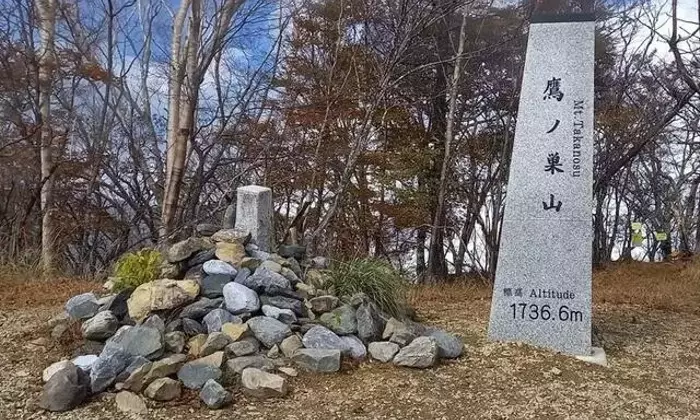奥多摩の秋を彩る、鷹ノ巣山・六ツ石山縦走ルートの魅力